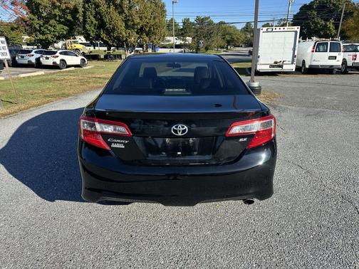 2014 Toyota Camry SE