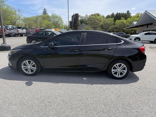 Mosaic Black Metallic 2016 Chevrolet Cruze LT Auto