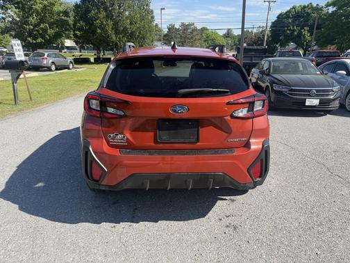 Sun Blaze Pearl 2024 Subaru Crosstrek Premium