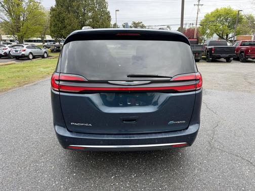 Fathom Blue Pearlcoat 2021 Chrysler Pacifica Hybrid Touring L