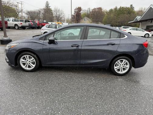 Tungsten Metallic 2016 Chevrolet Cruze LT Auto