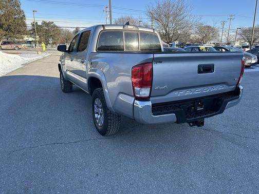 2017 Toyota Tacoma SR5