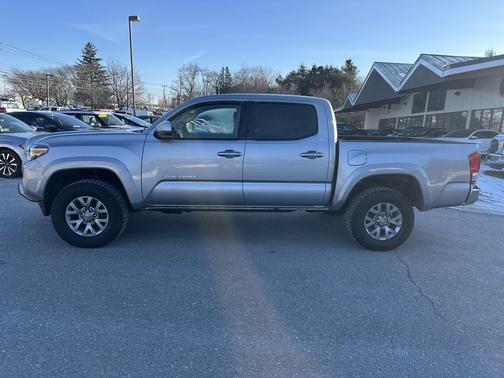 2017 Toyota Tacoma SR5