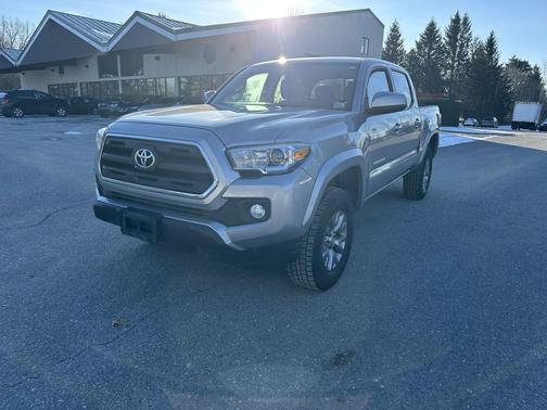 2017 Toyota Tacoma SR5