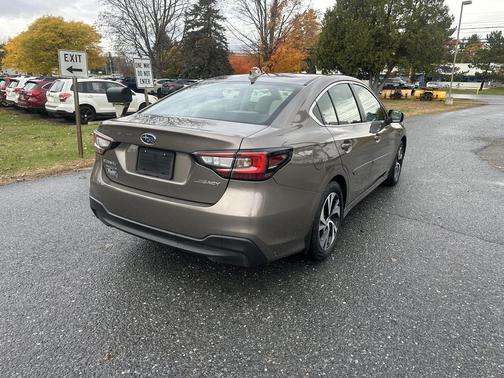 2022 Subaru Legacy Premium