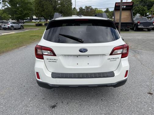 Crystal White Pearl 2016 Subaru Outback 2.5i Limited