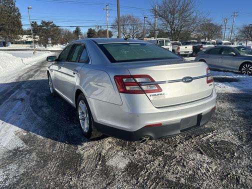 2013 Ford Taurus SEL