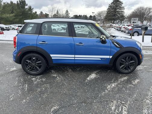 2012 MINI Cooper S Countryman Base