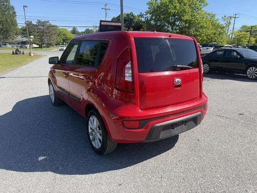 Molten 2013 Kia Soul +