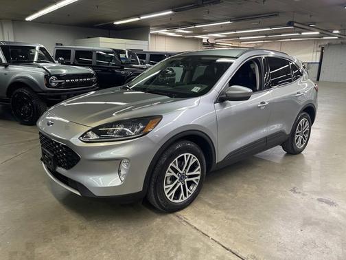 2021 Ford Escape SEL