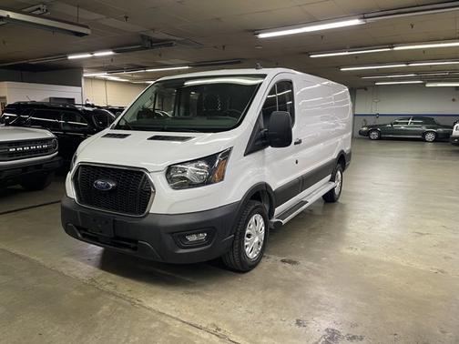 2024 Ford Transit-250 