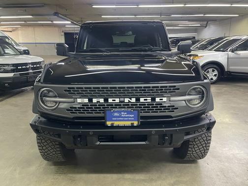 SHADOW BLACK 2024 Ford Bronco BADLANDS