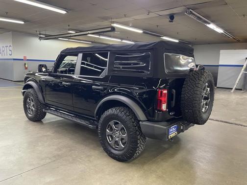 2021 Ford Bronco 