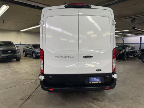 OXFORD WHITE 2024 Ford Transit-250 148 WB MEDIUM ROOF CARGO