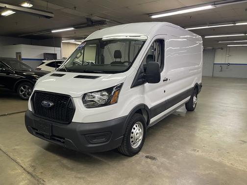 2024 Ford Transit-250 148 WB MEDIUM ROOF CARGO