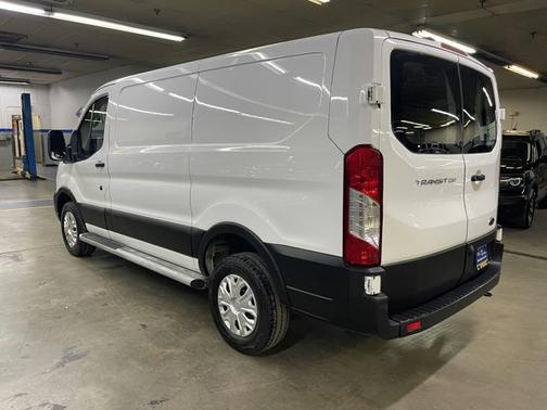 OXFORD WHITE 2023 Ford Transit-250