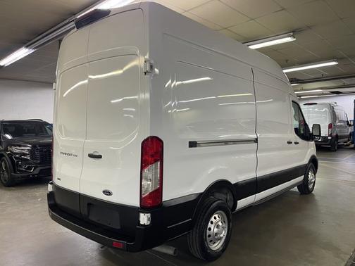 2022 Ford Transit-250 148 WB HIGH ROOF CARGO