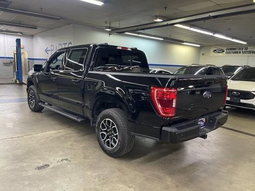 AGATE BLACK METALLIC 2023 Ford F-150