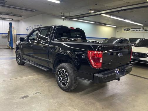 AGATE BLACK METALLIC 2023 Ford F-150