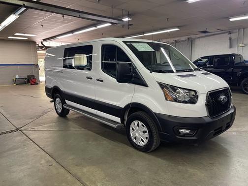 2023 Ford Transit-250 