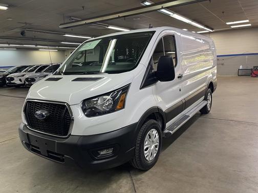 2023 Ford Transit-250 