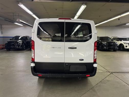 2023 Ford Transit-250 