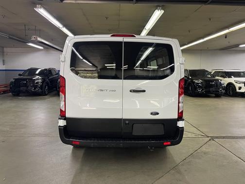2023 Ford Transit-250 