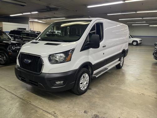 2024 Ford Transit-250 