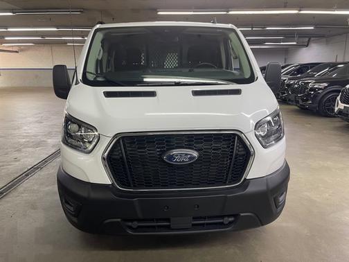 2023 Ford Transit-250 
