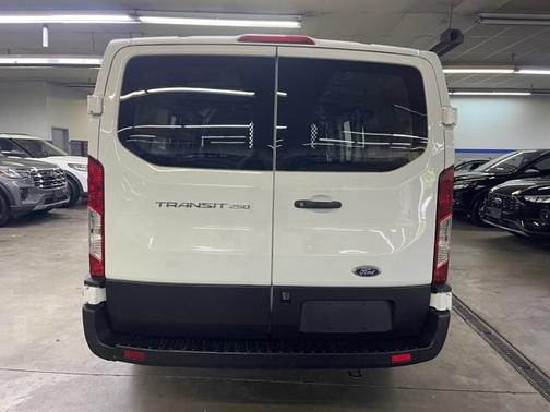 2023 Ford Transit-250 
