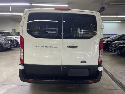 2023 Ford Transit-250 