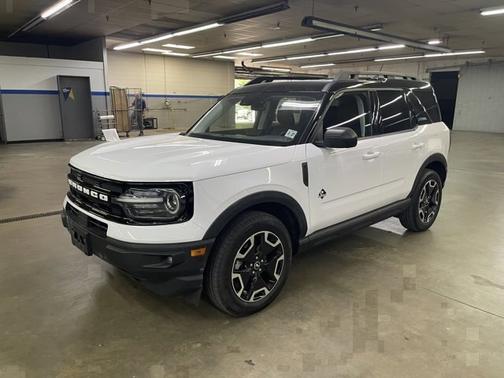 OXFORD WHITE 2022 Ford Bronco Sport OUTER BANKS