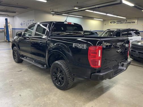 SHADOW BLACK 2022 Ford Ranger