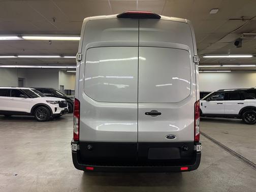 INGOT SILVER METALLIC 2024 Ford Transit-250 148 WB HIGH ROOF CARGO