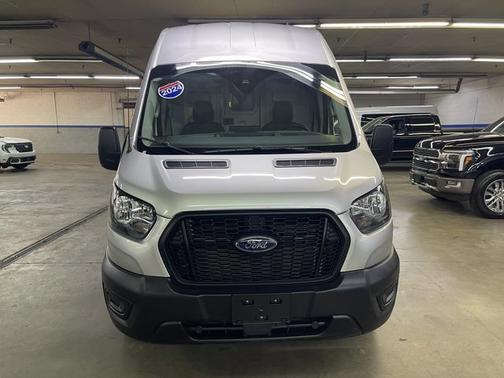 INGOT SILVER METALLIC 2024 Ford Transit-250 148 WB HIGH ROOF CARGO