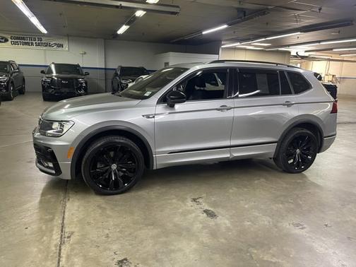 2020 Volkswagen Tiguan 2.0T SE R-LINE BLACK