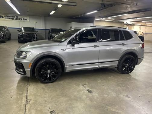 2020 Volkswagen Tiguan 2.0T SE R-LINE BLACK