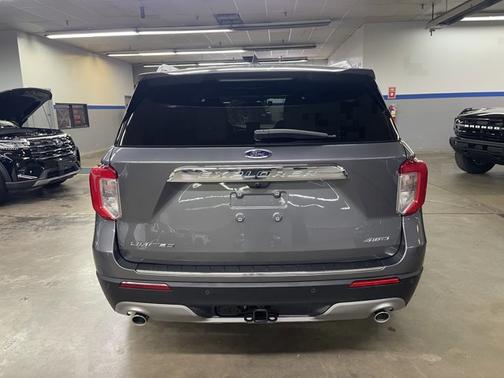 CARBONIZED GRAY METALLIC 2022 Ford Explorer LIMITED