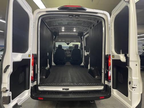 2023 Ford Transit-250 