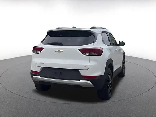Summit White 2025 Chevrolet Trailblazer LT