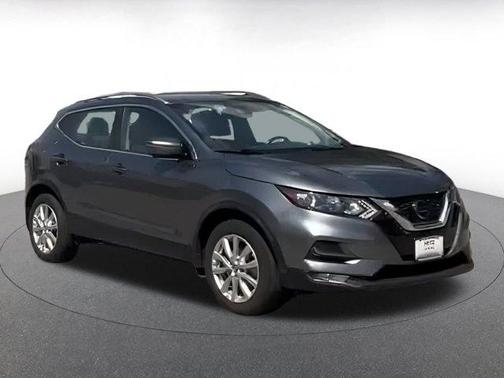 2022 Nissan Rogue Sport SV