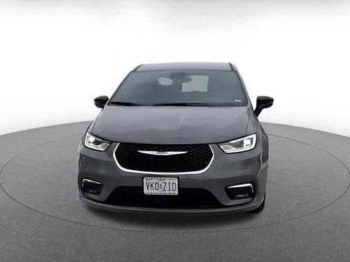 2025 Chrysler Pacifica L