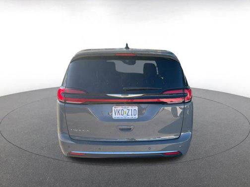 2025 Chrysler Pacifica L