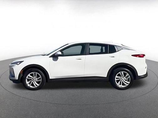 Summit White 2025 Buick Envista Preferred FWD