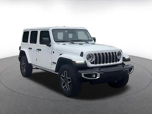 Bright White Clearcoat 2025 Jeep Wrangler 4-Door Sahara 4x4