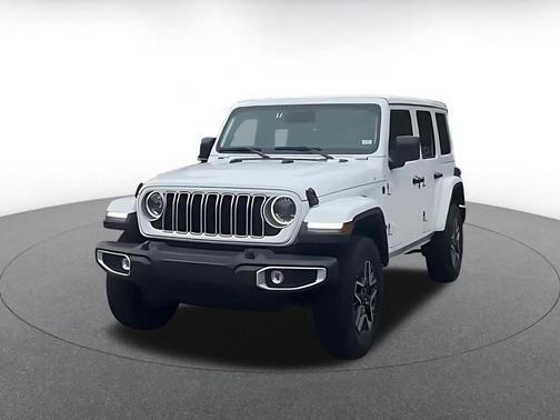 Bright White Clearcoat 2025 Jeep Wrangler 4-Door Sahara 4x4