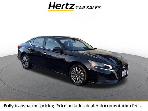 Super Black 2025 Nissan Altima SV FWD