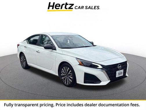 Glacier White 2025 Nissan Altima SV FWD