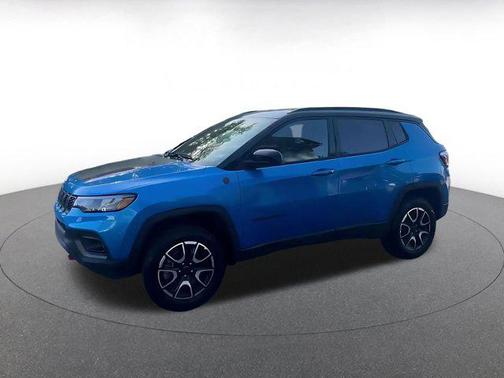 Hydro Blue Pearlcoat 2025 Jeep Compass Trailhawk
