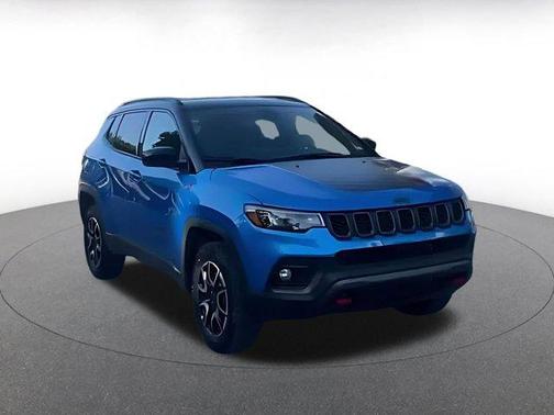 Hydro Blue Pearlcoat 2025 Jeep Compass Trailhawk